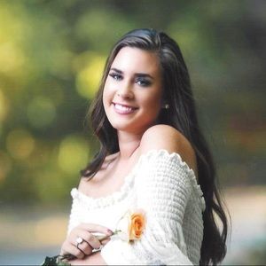 Meet your Posher, Yvonne